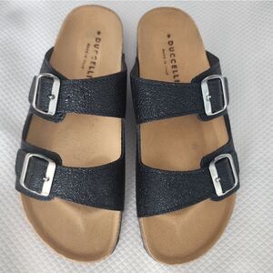 DUCCELLI Made in Italy Jaimee leather comfort lagenlook buckle Sandals